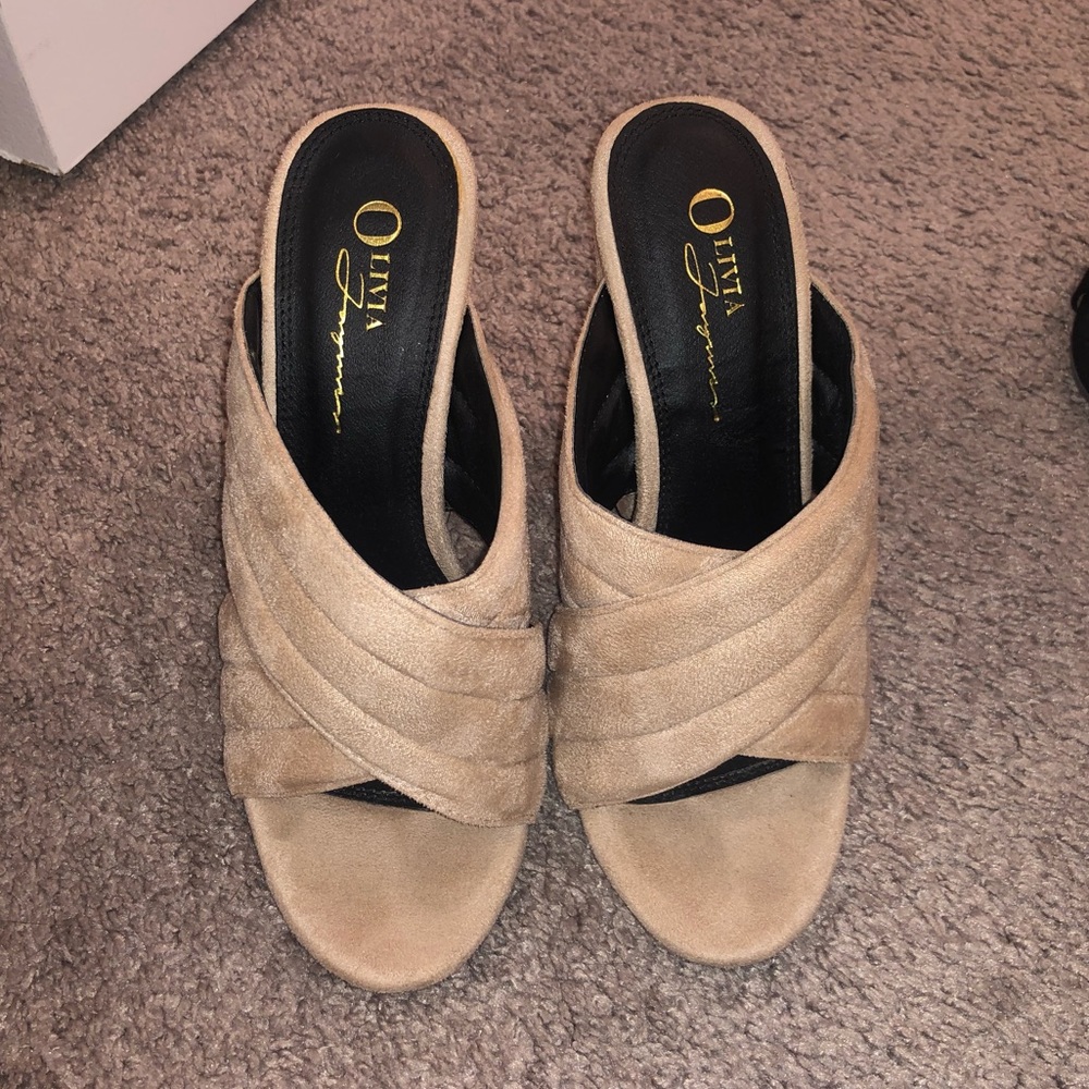 Olivia Fargiano block heels